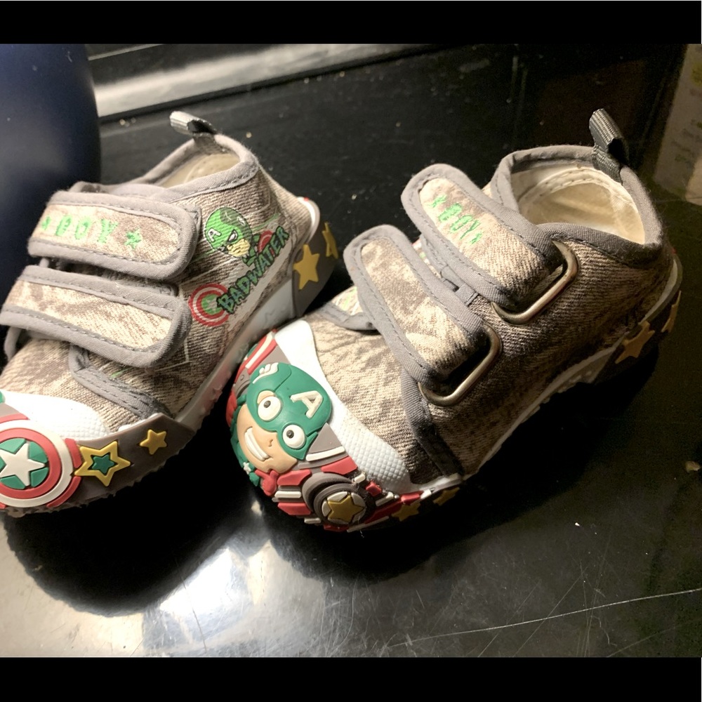 Boy toddler marvel character shoes
